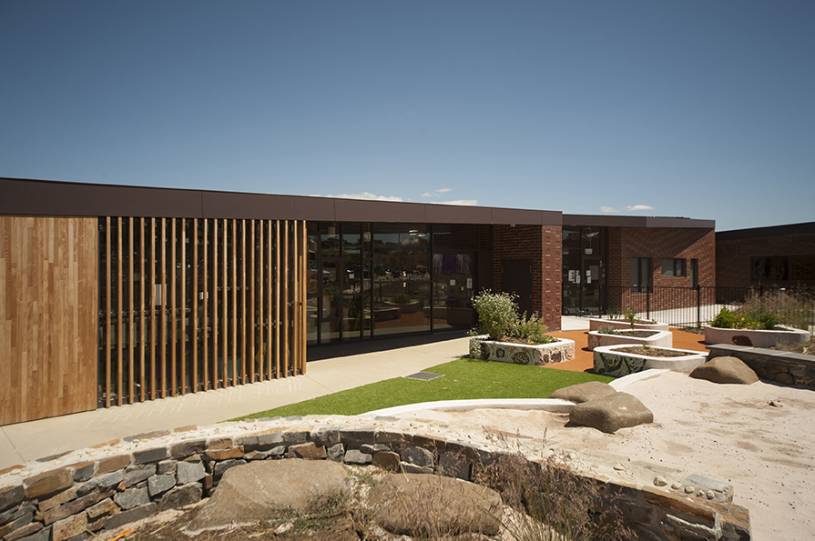 Bridgewater LINC and Child and Family Centre by Liminal Architecture. Image by Jonathan Wherrett.