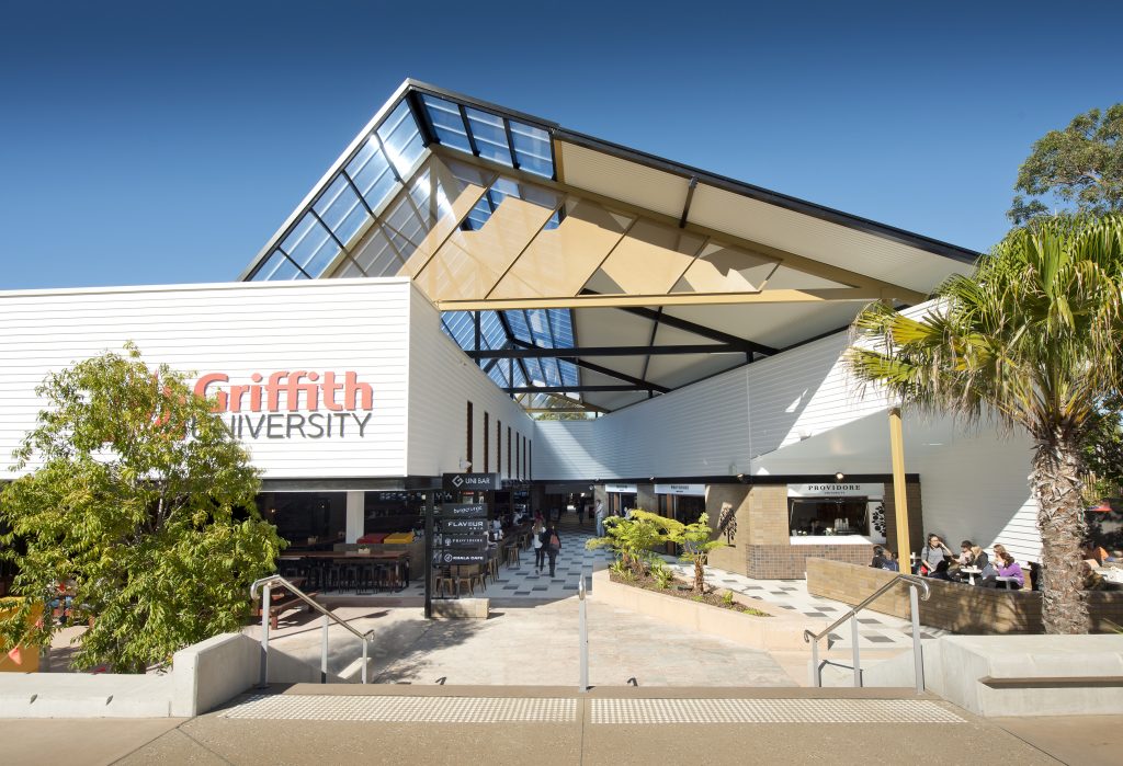 Beatrice Hutton Award – Griffith University Student Guild Uni Bar and Link Refurbishment by Push. Photo by Eason Creative
