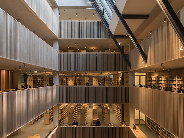 Central European University - Budapest - Photo Credit: Tamás Bujnovs