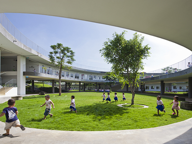 Farming Kindergarten - Photo Credit: Hiroyuki Oki