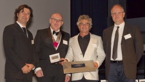 The Enduring Architecture Award is presented to and accepted on behalf of Eddie Oribin Architect for Eddie Oribin House + Studio The Enduring Architecture Award is presented to and accepted on behalf of Eddie Oribin Architect for Eddie Oribin House + Studio