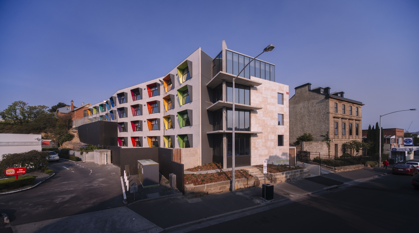 2016070935_TrinityHill.etal_HbvArchitects.etal_Jonathan.etal_1