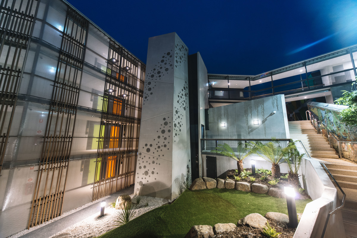 2016070935_TrinityHill.etal_HbvArchitects.etal_Jonathan.etal_8